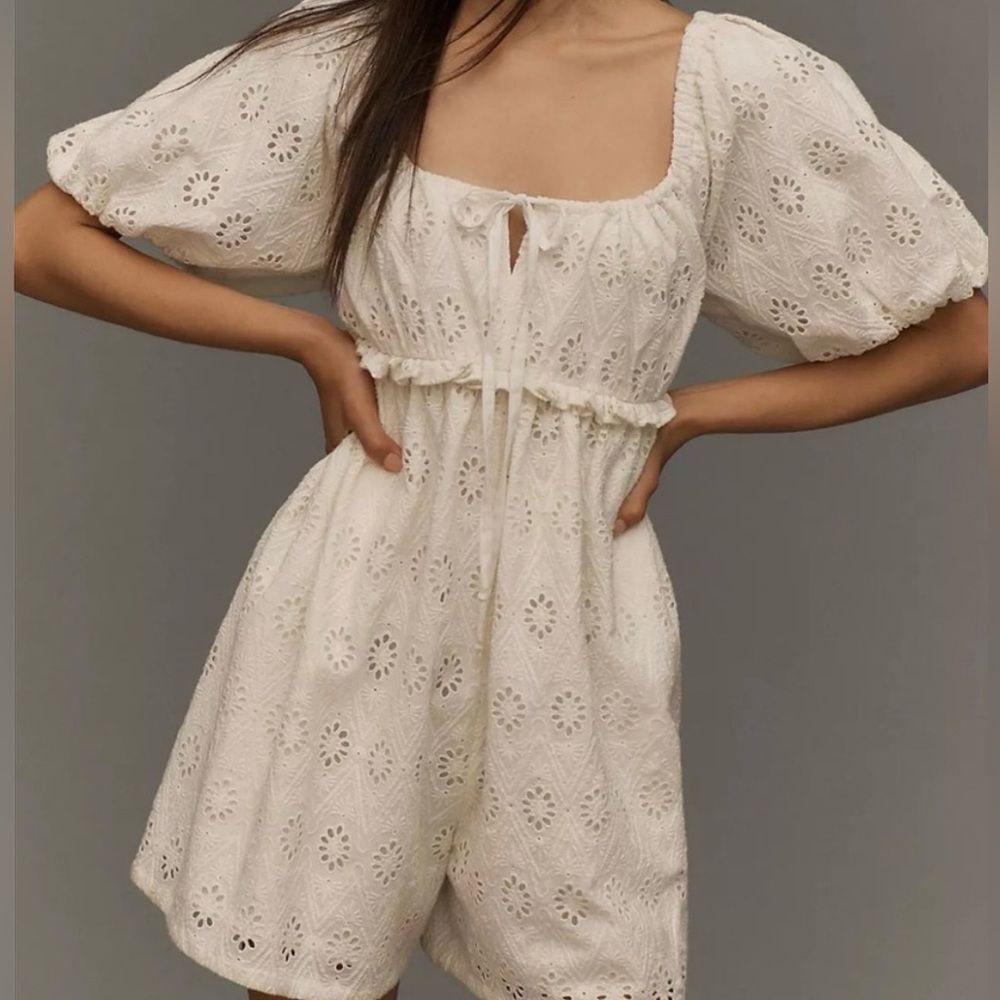 Anthropologie Pilcro NWT Puff-Sleeved Eyelet Romper in White Size MP